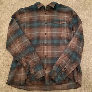 Patagonia Men’s Long Sleeved Pima Cotton Shirt